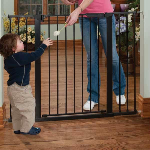 Kidco Tall And Wide Auto Close Gateway Pressure Mounted Pet Gate Black 29" - 47.5" X 36"