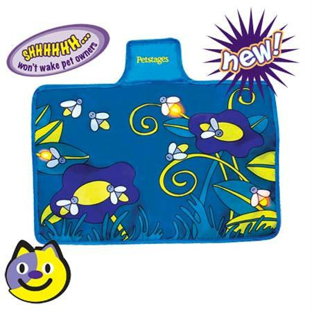 Petstages Flashing Firefly Mat Blue